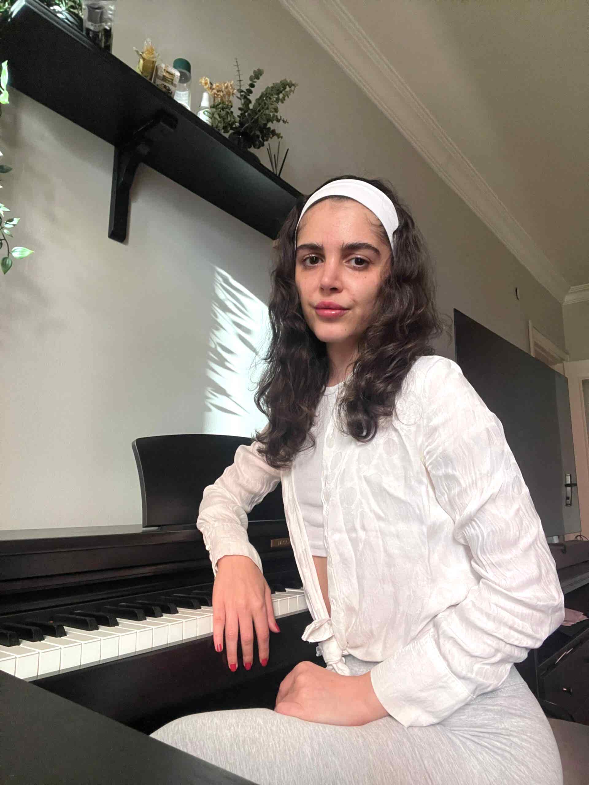 Piyano & Keman eğitmen